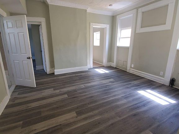 2nd image of 172 N 14th St #1L