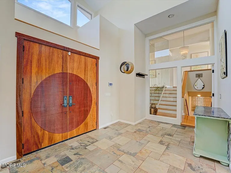 74 Seneca Pl — Photo 10