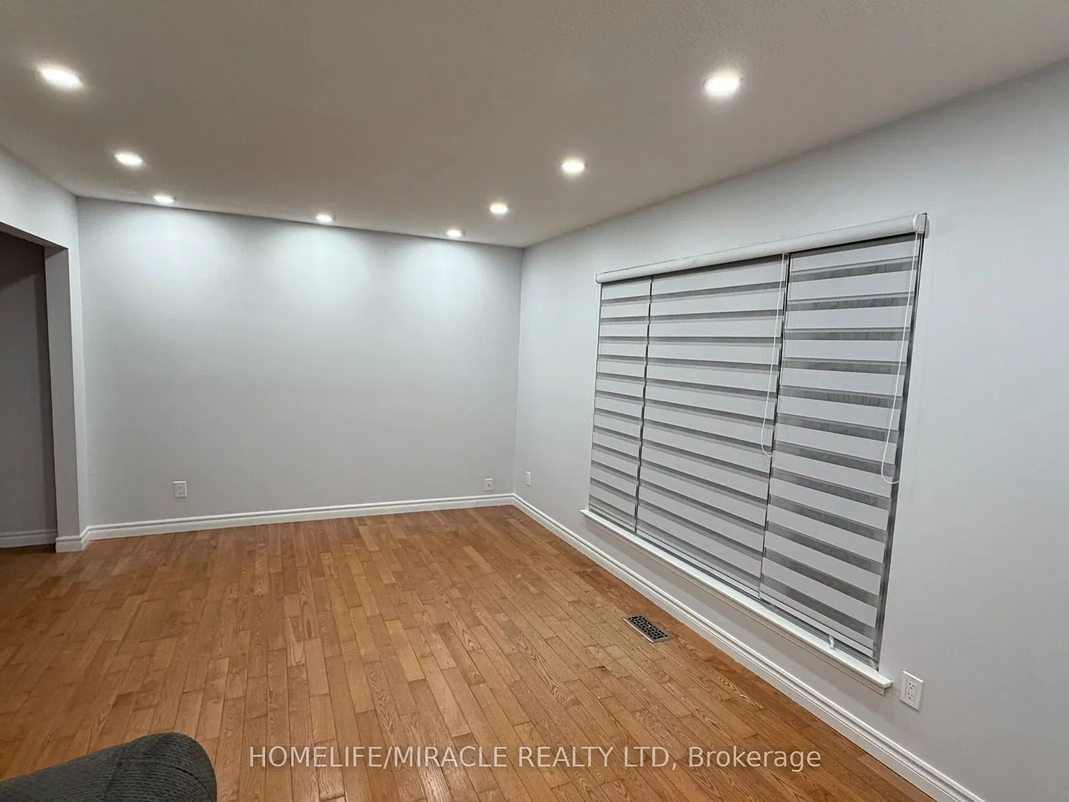 4 bed, $3,400 — Photo 3