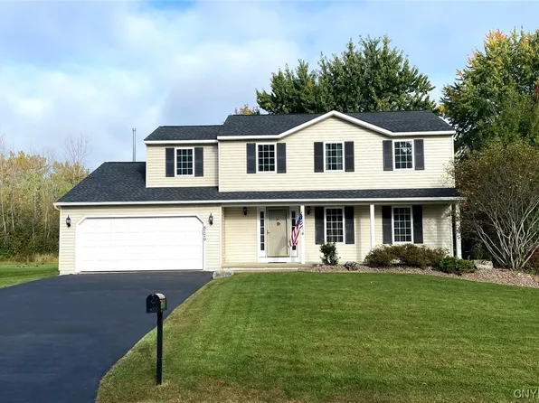 8779 Riverside House Path, Brewerton, NY 13029