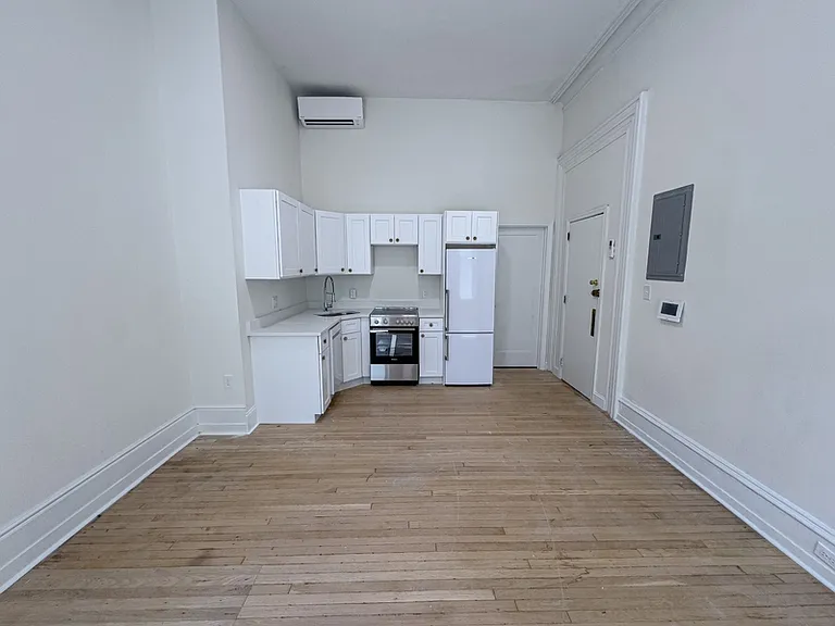 2039 Green St #1F — Photo 8