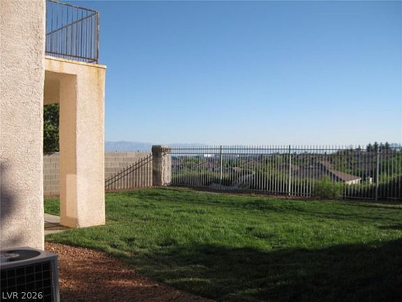 5th image of 1240 Emerald Crest St
