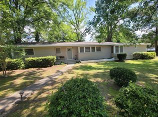 215 Sherwood Dr, Dothan, AL 36303