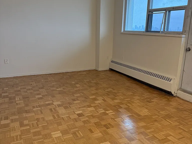 161 Oakwood Ave #1905 — Photo 3
