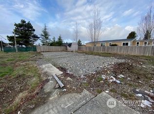 4696 Alderson Rd, Blaine, WA 98230