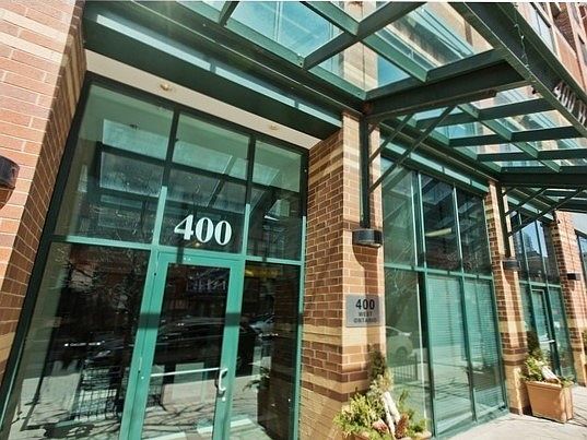 1st image of 400 W Ontario St APT 507