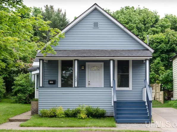 122 E Ohio St, Marquette, MI 49855