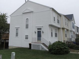 3 Creek Ln, Newark, DE 19702