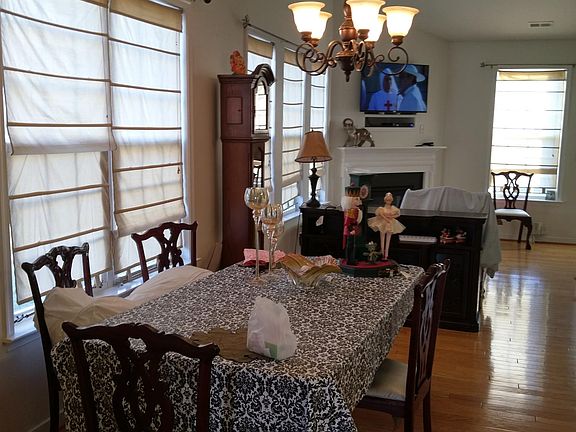 4th image of 1524 Providence Knoll Dr