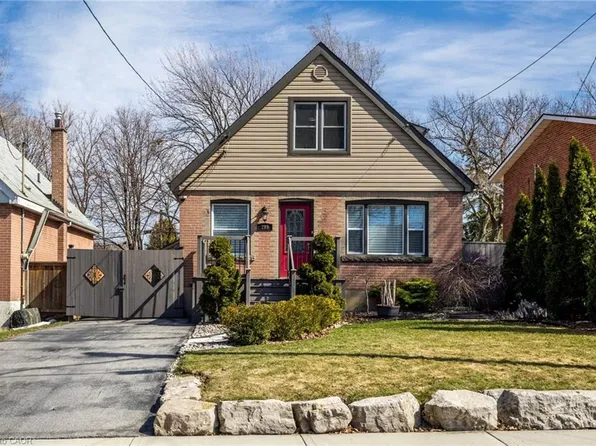 299 E 24th St, Hamilton, ON L8V 2Y7
