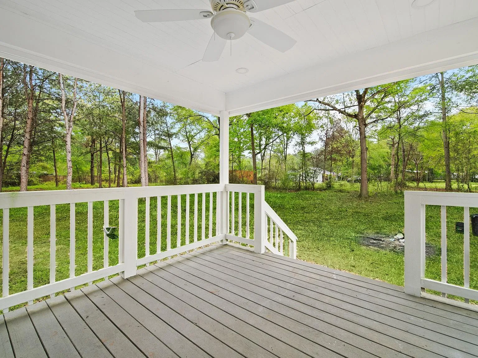 3 bed, 2.0 bath, 1001 sqft, $1,700 — Photo 4