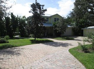 9984 Sebastian River Dr, Micco, FL 32976