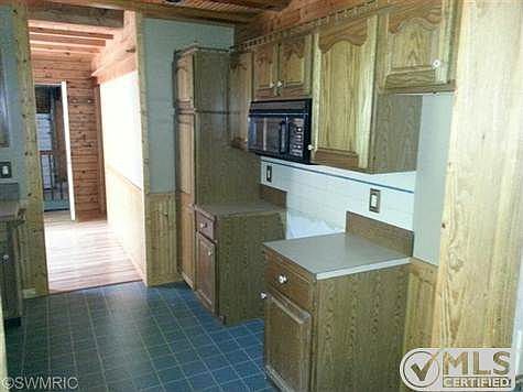 4th image of 16307 Lake Michigan Dr