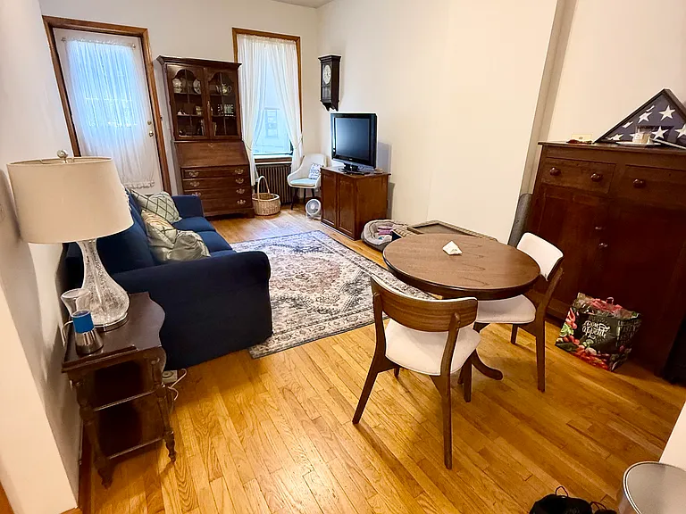 23 Riverside Dr #2B — Photo 2