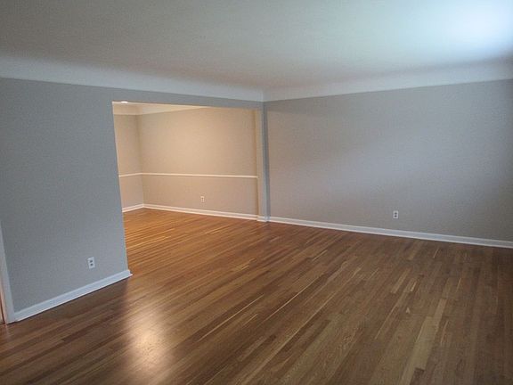 2nd image of 964 Twincrest Ct