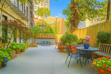 22 Cornelia Street, #7