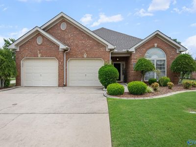 2426 Aldingham Dr SW, Decatur, AL, 35603