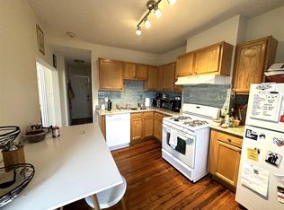 1056 Cambridge St APT 4, Cambridge, MA 02141