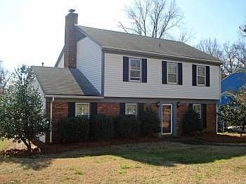 5th image of 7301 Hackberry Ln
