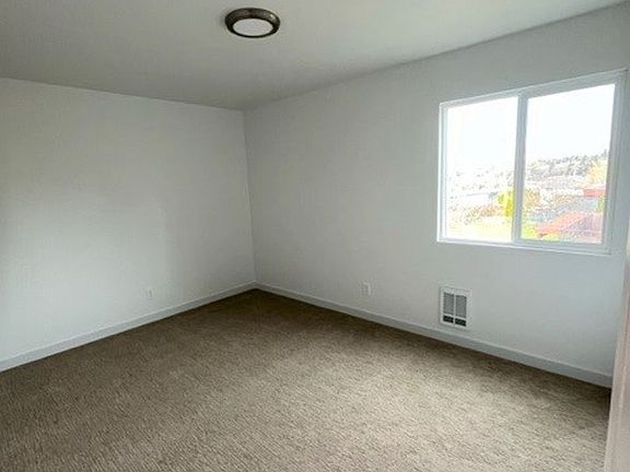 4th image of 351 Vuemont Pl NE APT 307