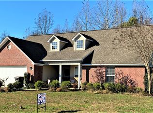 214 Colt Ln, Guntown, MS 38849