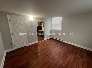 29 Chamberlain St #1, Brewer, ME 04412