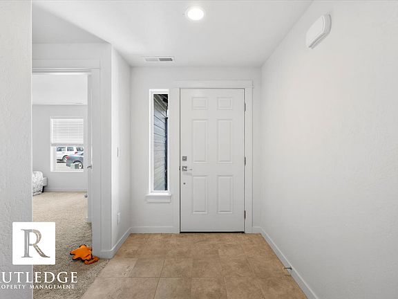 3rd image of 3536 Carlin Dr