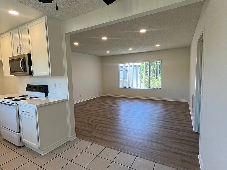 Chapman Meadows Apartments — Photo 23