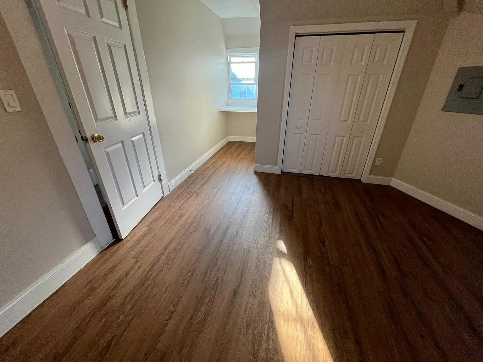 1552 - 1554 Chapel Street - 3rd Floor — Photo 3