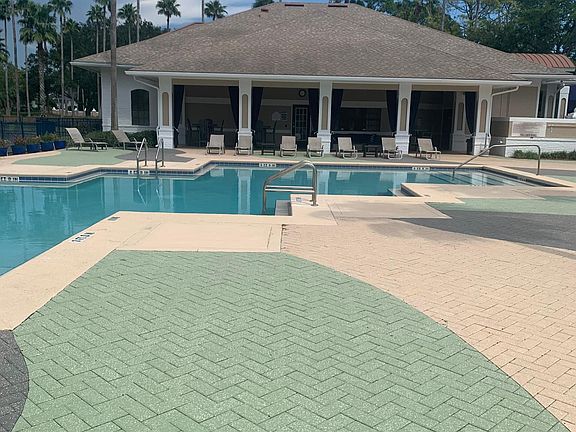 4th image of 850 Boardwalk Dr #525