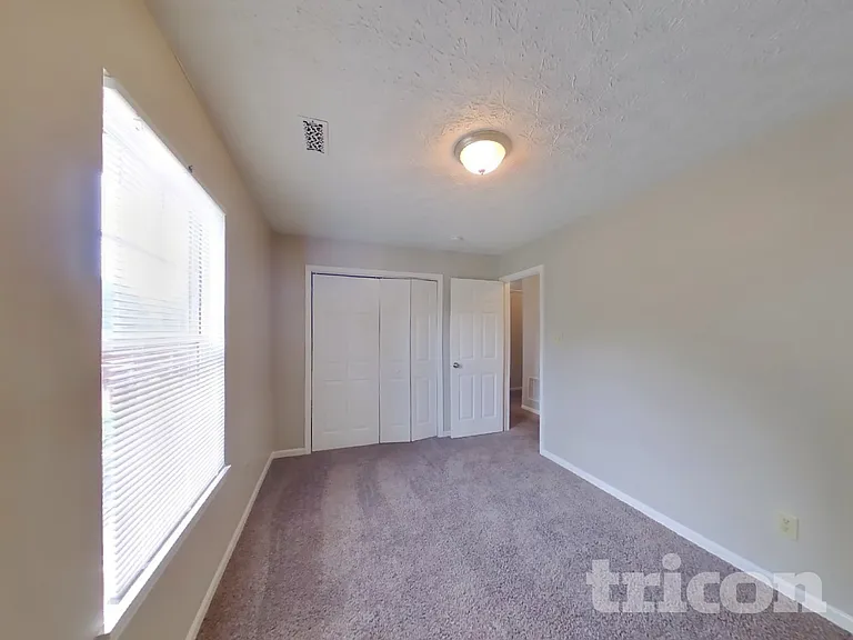 2607 Cooper Pointe Cir — Photo 9