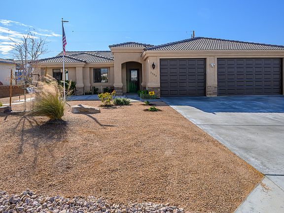 2nd image of 2380 College Dr