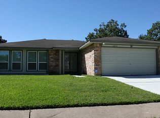 13815 Towne Way Dr, Sugar Land, TX 77498