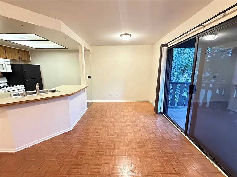 12394 Rock Springs Ct — Photo 30
