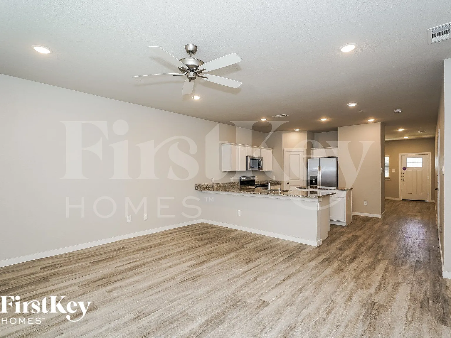 4 bed, 2.5 bath, 2056 sqft, $2,900 — Photo 3
