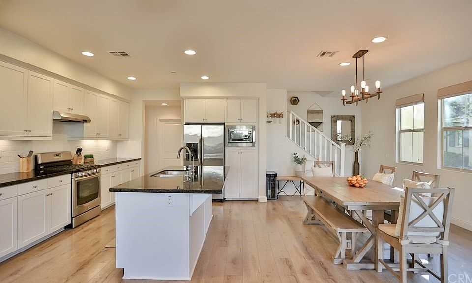 1st image of 204 Borrego Dr