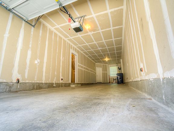 4th image of 50 Regency Park Cir Unit 14104