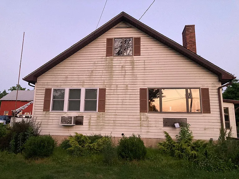 386 Old Bayview Rd — Photo 3