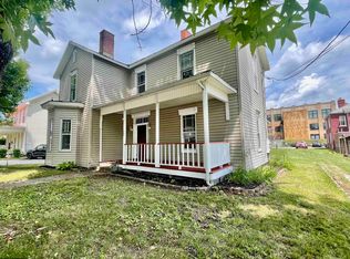 104 W High St, Kingwood, WV