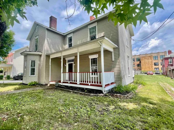 104 W High St, Kingwood, WV 26537