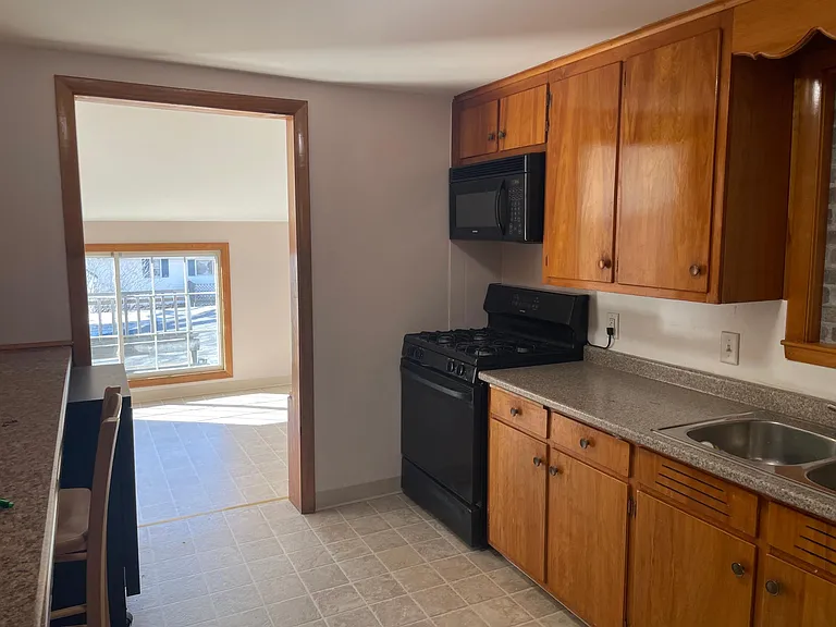 6 Edgewood Rd #2 — Photo 2