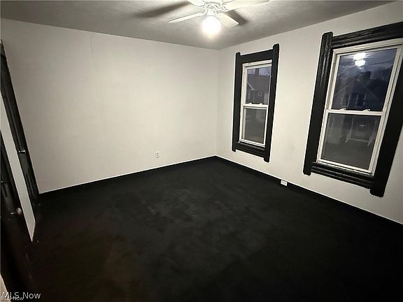 4th image of 2113 W 104th St