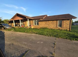 2558 Hawkersmith Rd, Manchester, TN 37355