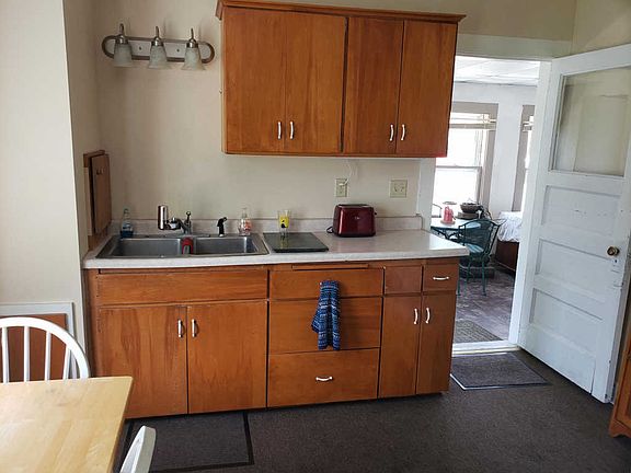 4th image of 150 Park Ave #150A