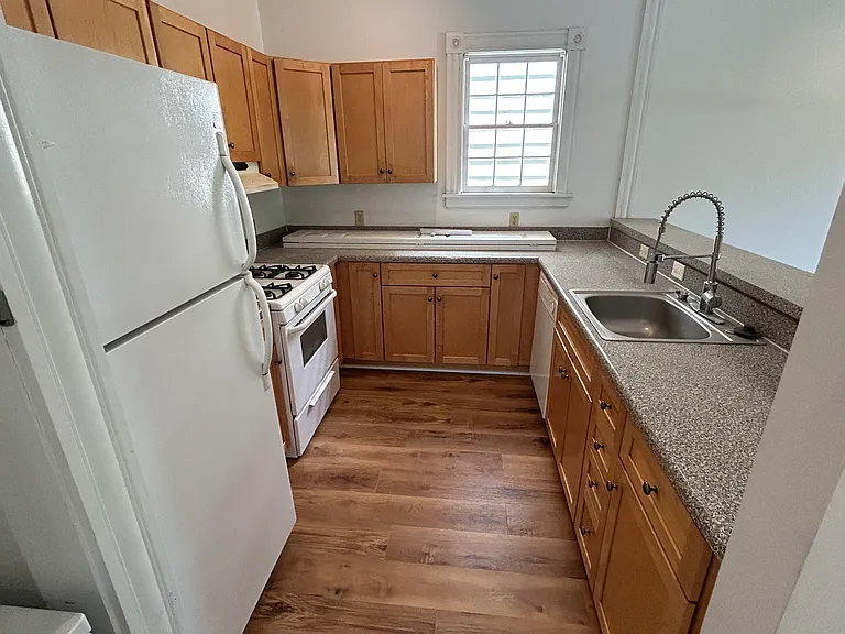3509 E Clay St #1 — Photo 17
