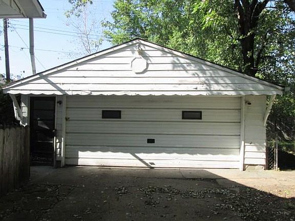 3rd image of 3562 Patton Dr