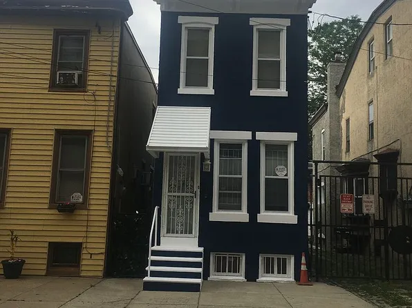 511 Benson St, Camden, NJ 08103