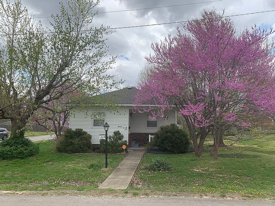 1st image of 1309 Noah Ave