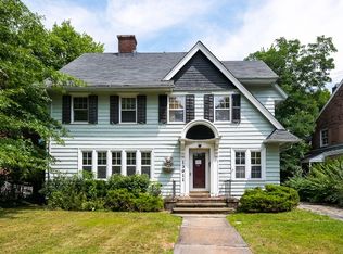 13911 Drexmore Rd, Cleveland, OH 44120