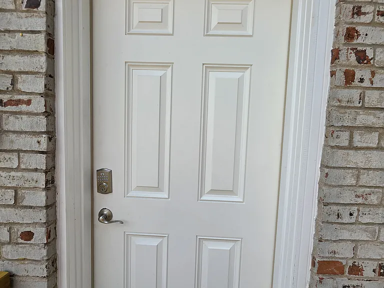 608 E Monroe St #2 — Photo 6